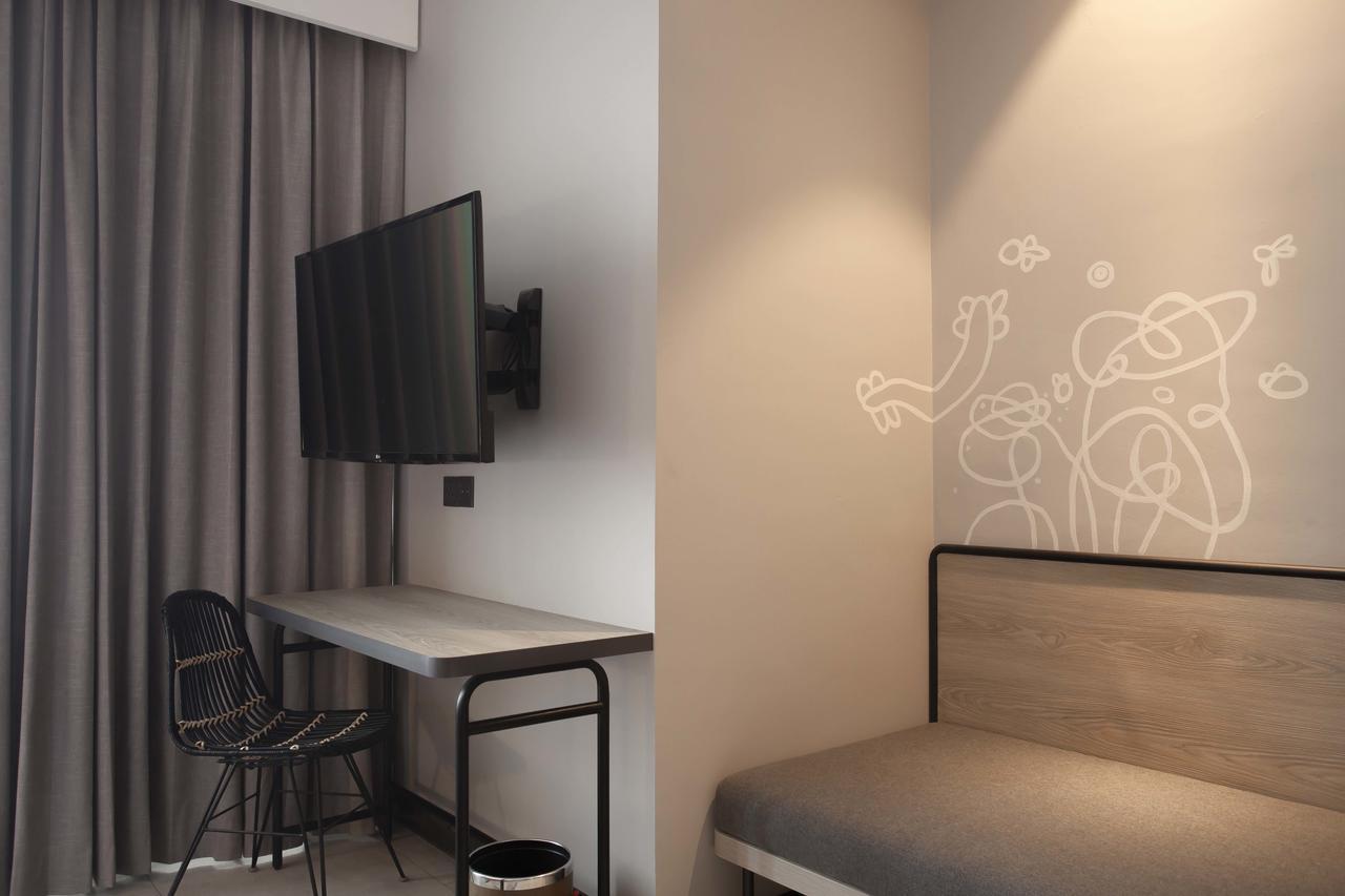 Artotel Yogyakarta Kejayan Exterior foto